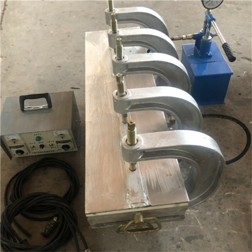 發(fā)貨啦，發(fā)貨啦 10臺(tái)皮帶硫化機(jī)再次發(fā)往新疆克拉瑪依